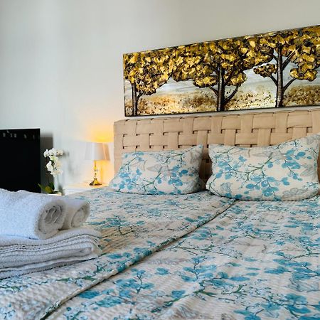 Wohnung Am Schlossgarten Шверін Екстер'єр фото
