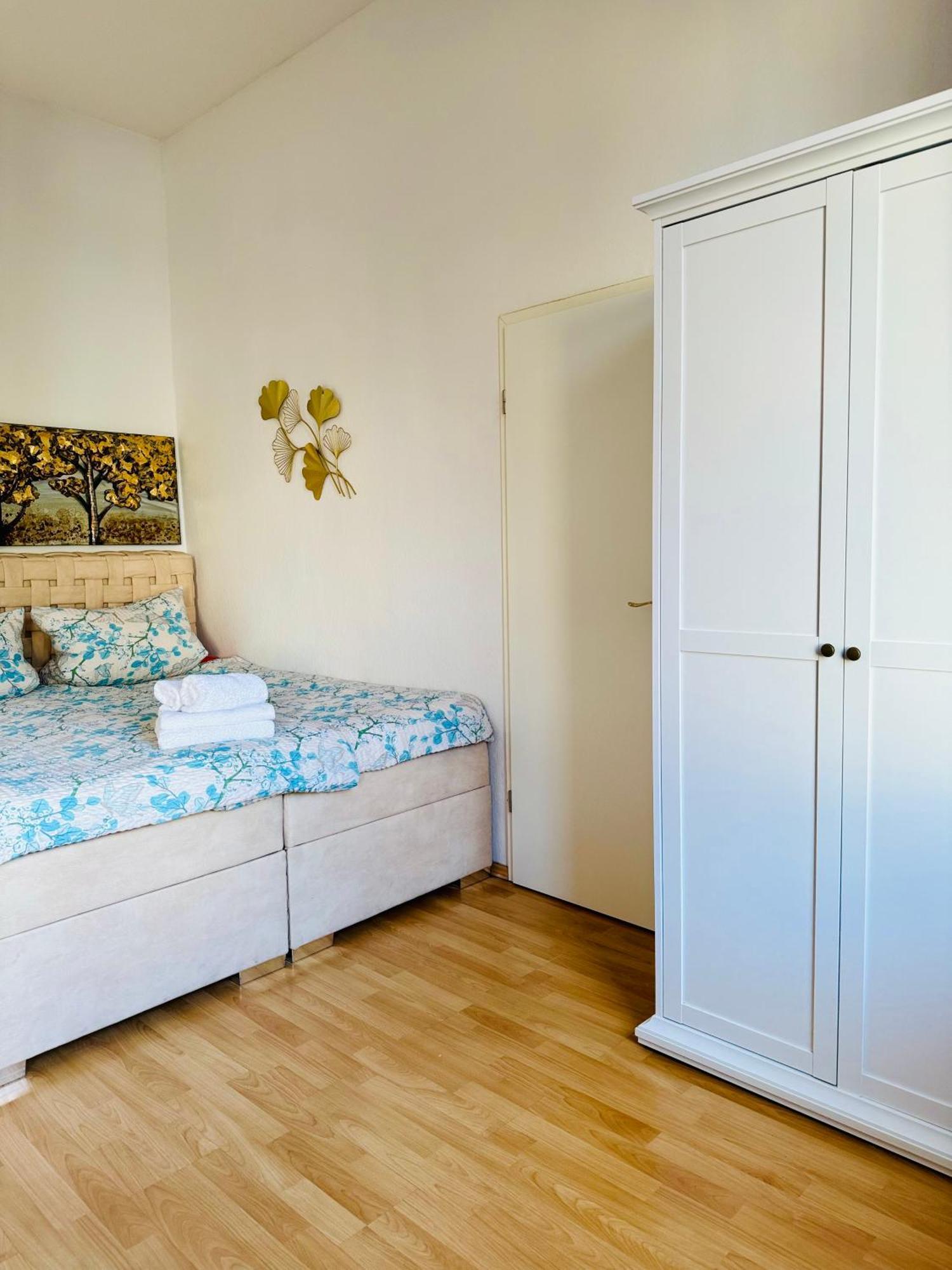 Wohnung Am Schlossgarten Шверін Екстер'єр фото